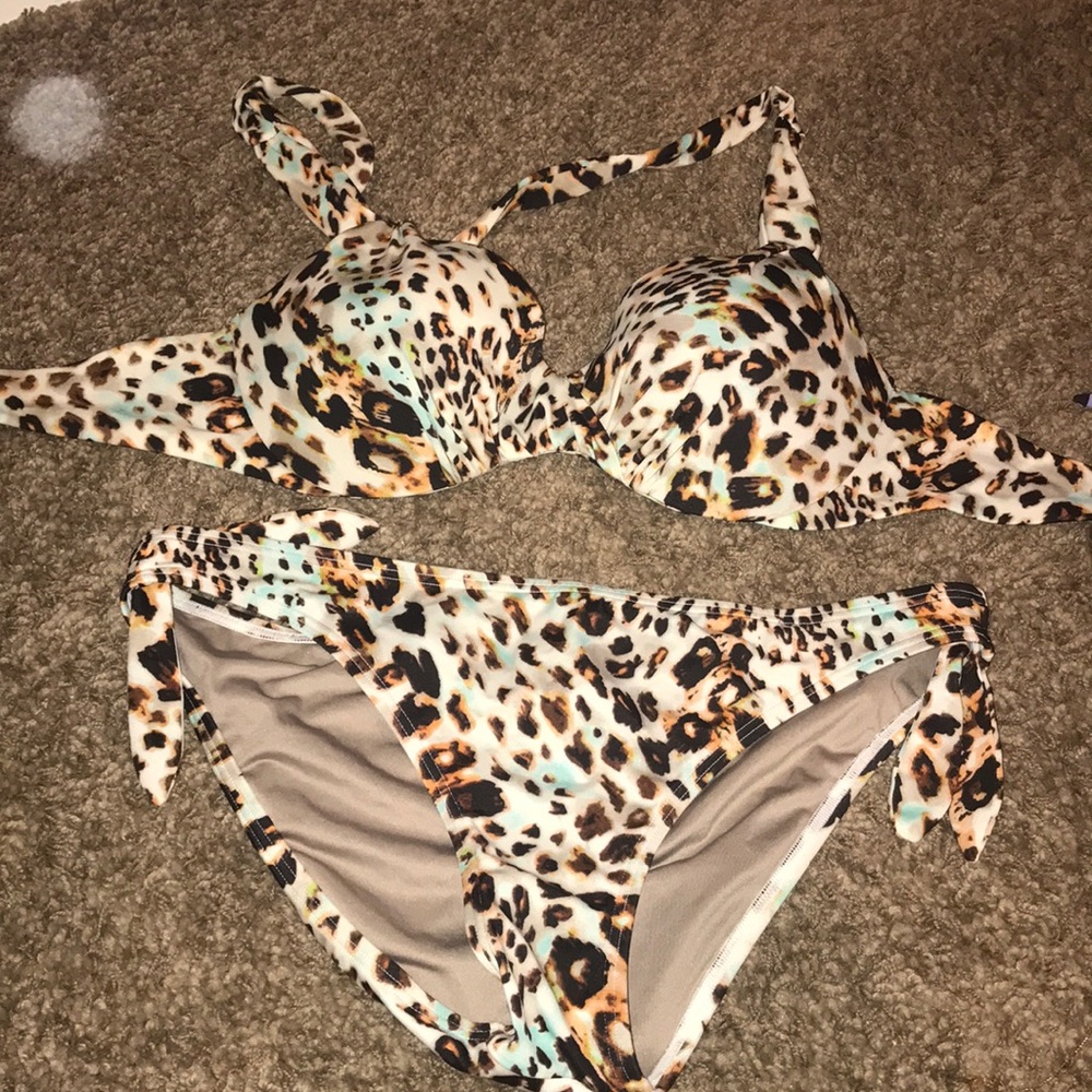 Victoria Secret bikini
